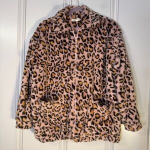 ANDTHEWHY Faux Fur Pink Leopard Print Jacket Coat Front Pockets Zip Size Medium‎